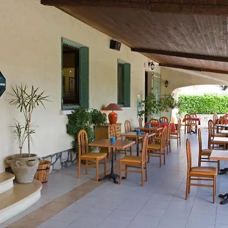 Les Orangers Ξενοδοχείο