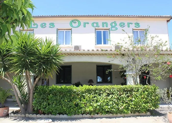 Les Orangers 2*