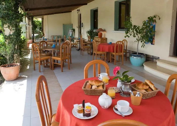 Les Orangers 2* Aléria